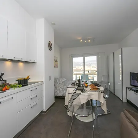 Apartment Sunrise House *